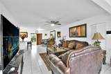 9555 Dominican Dr - Photo 8