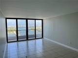 555 15th St - Photo 5