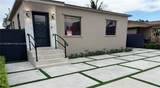 251 15th St - Photo 1