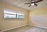 1040 Country Club Dr - Photo 6