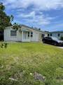 2008 51st Ct - Photo 2