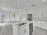 2909 8th Pl - Photo 5