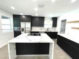 2210 Cody St - Photo 2
