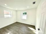 2210 Cody St - Photo 21