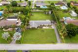 1442 20th St - Photo 3