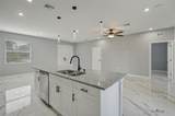 952 Genoa Ave S - Photo 11