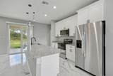 952 Genoa Ave S - Photo 9