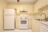 2821 Somerset Dr - Photo 3