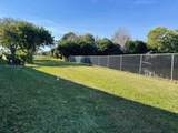 1418 Meadows Cir W - Photo 17