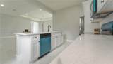 932 Maddock St - Photo 10