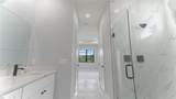932 Maddock St - Photo 5