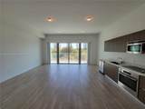 1600 1 Ave - Photo 3