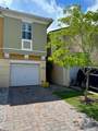 882 Pipers Cay Dr - Photo 1