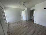 918 Twin Lakes Dr - Photo 4