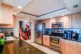 800 Parkview Dr - Photo 17