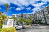 800 Parkview Dr - Photo 4