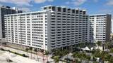 2899 Collins Ave - Photo 15