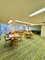 1000 Parkview Dr - Photo 4