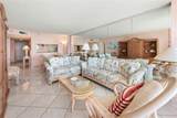 2555 Collins Ave - Photo 15