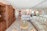 2555 Collins Ave - Photo 17