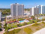 2555 Collins Ave - Photo 34