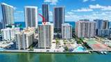 1833 Ocean Dr - Photo 11