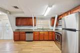 126 Barcelona Dr - Photo 11