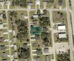109/111 Gilbert Ave S - Photo 1