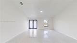 2719 20th Terrace - Photo 9