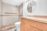 9720 Hollybrook Lake Dr - Photo 14