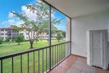 9720 Hollybrook Lake Dr - Photo 17