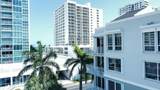 2642 Collins Ave - Photo 10