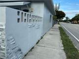 1300 7th Ter - Photo 18