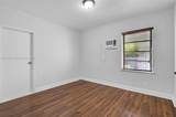 1024 Tyler St - Photo 10