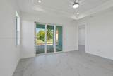 1105 38 ST - Photo 35
