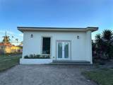 1100 Highview Rd - Photo 2