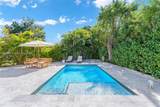 990 11th St - Photo 2