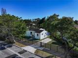 990 11th St - Photo 20