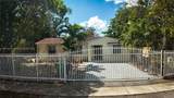 596 109th St - Photo 3