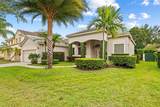 821 Crestview Cir - Photo 1