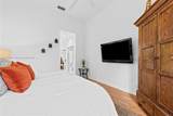 821 Crestview Cir - Photo 11