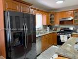 1012 20th St - Photo 4