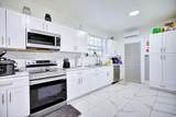 121 Walnut St - Photo 13
