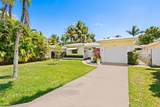 1042 Lincoln St - Photo 2