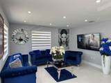 729 23rd St - Photo 3