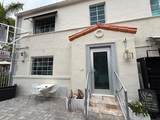 929 Collins - Photo 8