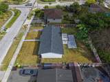 439 17th Ter - Photo 25