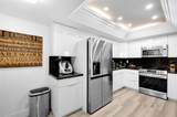520 Brickell Key Dr - Photo 9