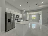 417 Paddock St - Photo 6