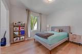 1433 Santa Cruz Ave - Photo 15